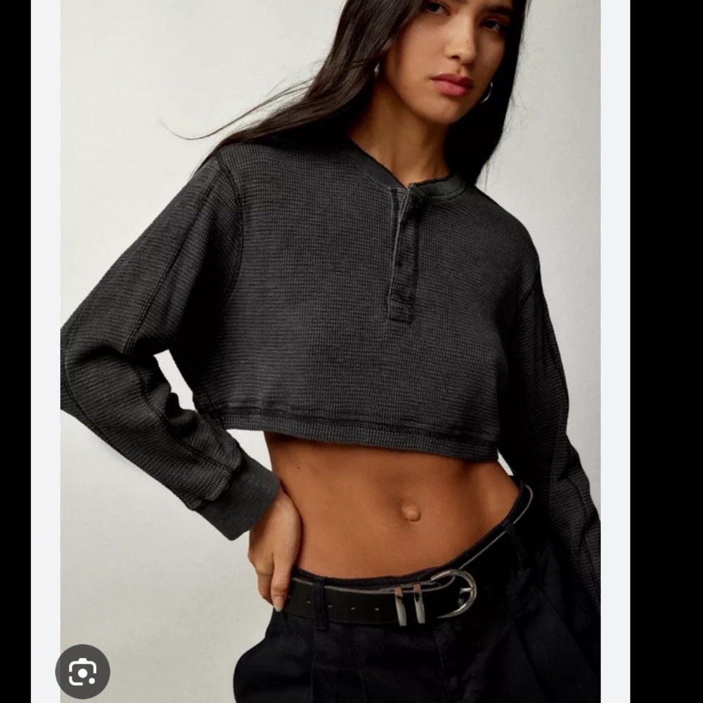 Urban Outfitters BDG Danny Cropped Henley Top - Picture 2 of 4
